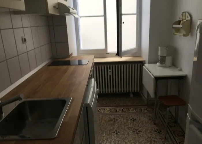 Beau-site 46 * إيكس ليه با